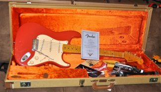 Fender Stratocaster 2005 Relic Custom Shop FiestRed