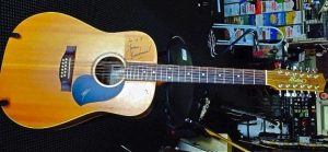 Maton 425/12 August 1996 Signed by Tommy Emmanuel