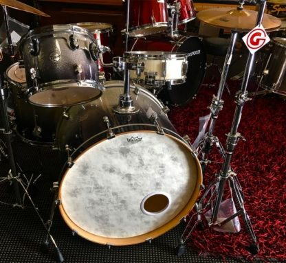 DP Concept Maple by DW Drum Kit Silver to Black Sparkle fade